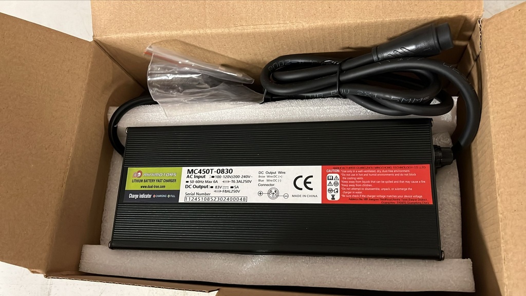 Fast Charger (Cargador rapido) 72V 5A (83V max.) Official Minimotors-Connector: "Baming"