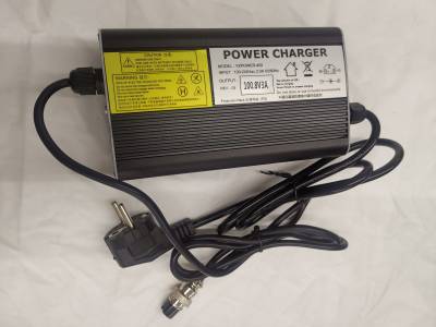 Charger with fan (Cargador) GotWay 100.8V 3A (GX16-5 pin)